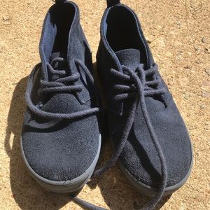 GAp Suede Shoes